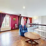 Holiday home Pet Friendly In Flaignes-havys With Wifi
