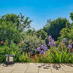 Pet Friendly In Flaignes-havys With Wifi