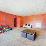 Pet Friendly In Flaignes-havys With Wifi Holiday home
