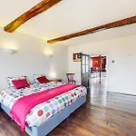 Pet Friendly In Flaignes-havys With Wifi