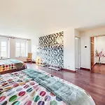 Holiday home Pet Friendly In Flaignes-havys With Wifi *