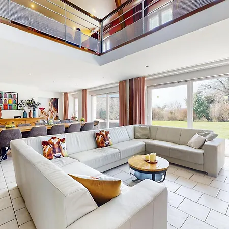 7 Bedroom Beautiful In Flaignes-havys *