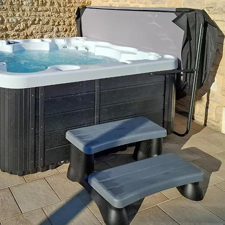 Pet Friendly In Flaignes-havys With Wifi Havys