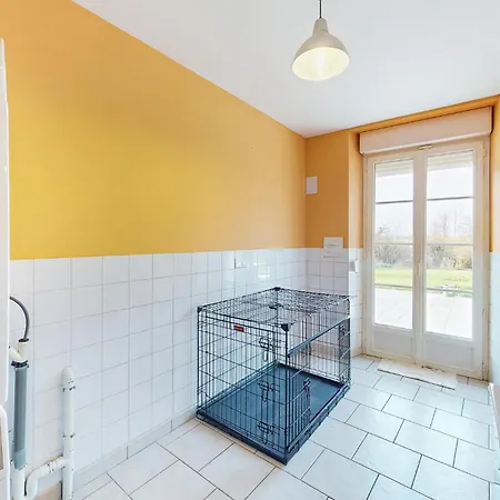 7 Bedroom Beautiful In Flaignes-havys *