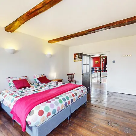 7 Bedroom Beautiful In Flaignes-havys